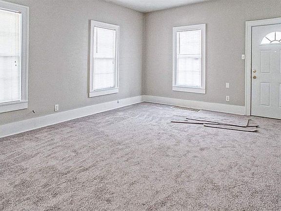 5th image of 613 1/2 N Lafayette Blvd