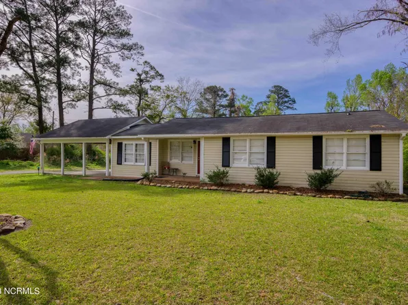 216 Barbara Avenue, Midway Park, NC 28544