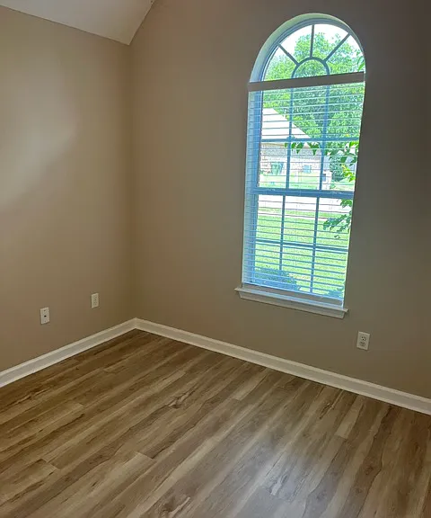 6555 Whitten Grove Dr — Photo 19