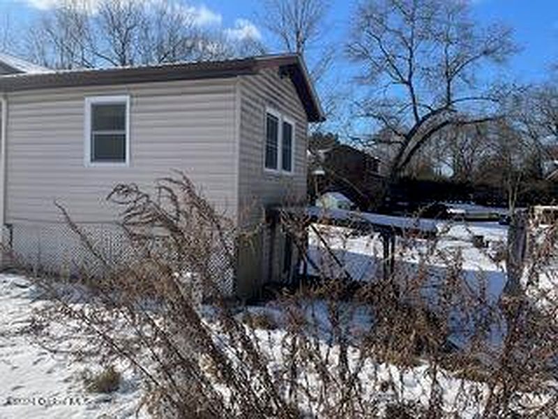 5th image of 127 Martindale Avenue