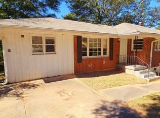 5677 Dorsey Dr, Forest Park, GA