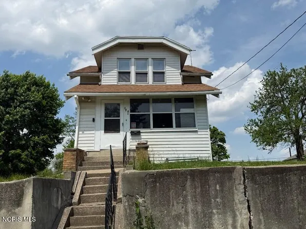 1766 Macomber St, Toledo, OH 43606