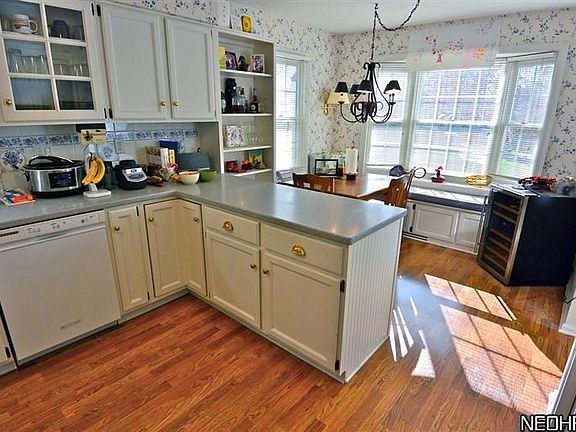 5th image of 1680 Cortland Ln #15-9