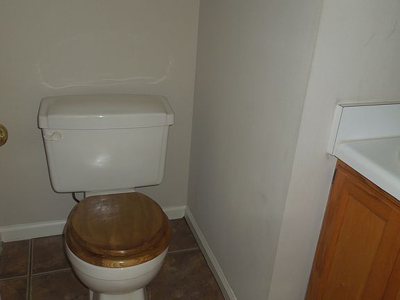 3rd image of 810 Braesridge Way