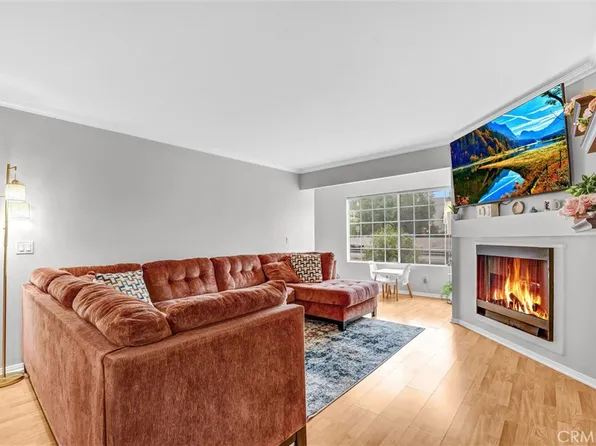 5500 Owensmouth Ave APT 122, Woodland Hills, CA 91367