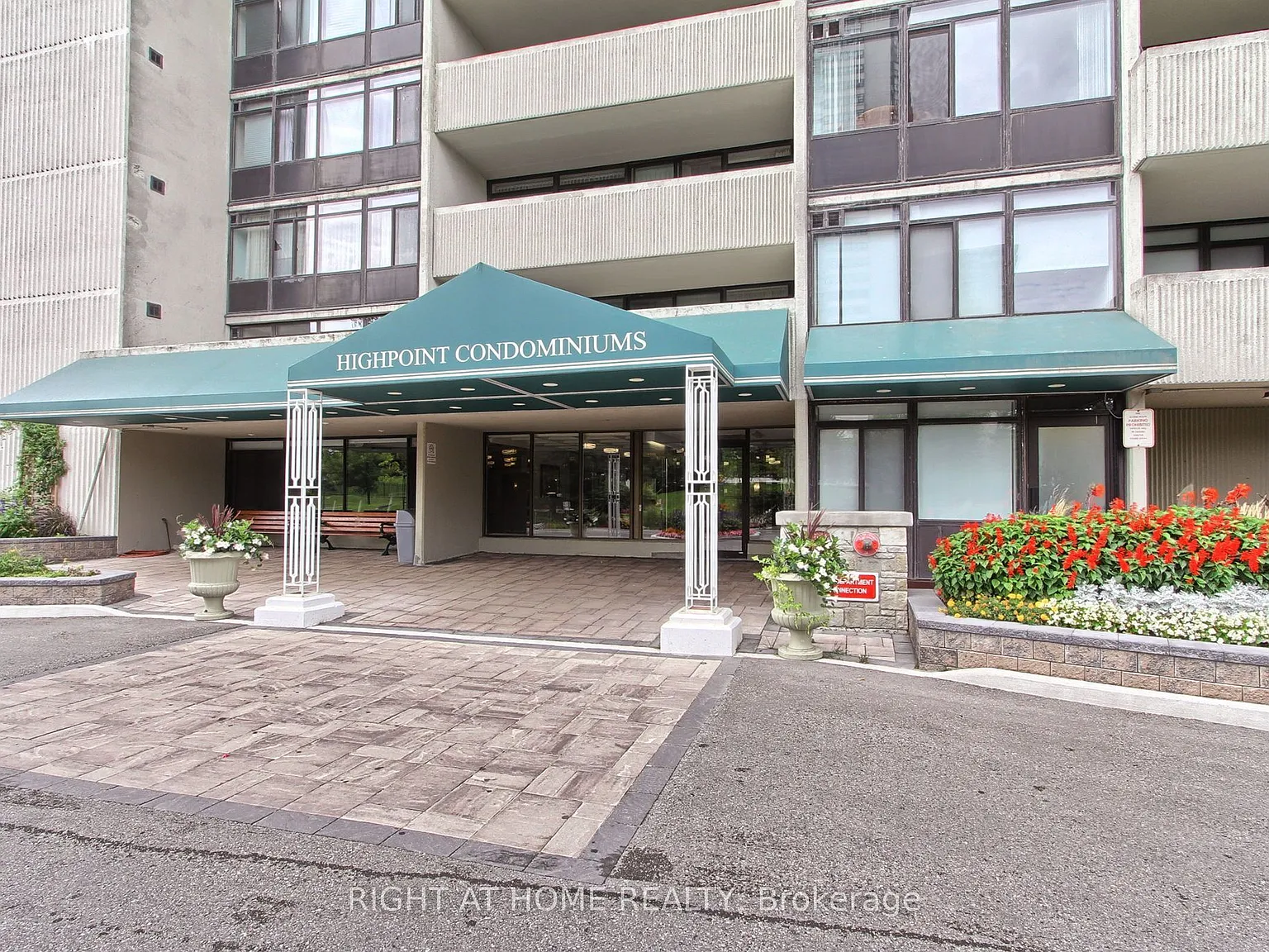3 bed, $3,300 — Photo 3