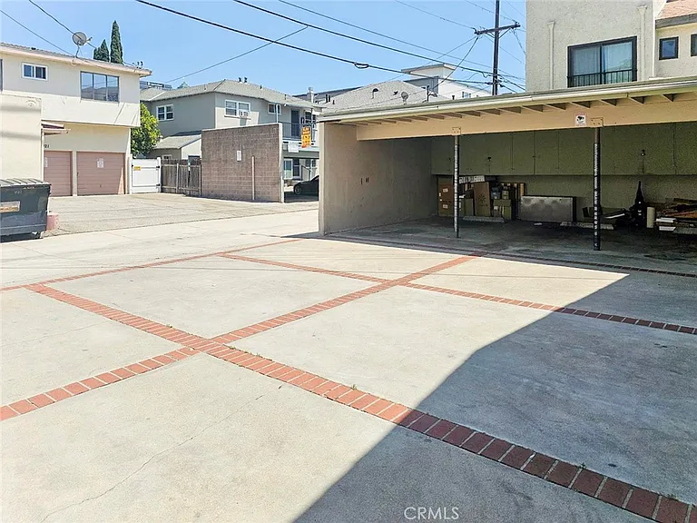 1026 San Rafael Ave — Photo 15