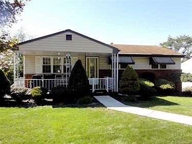 1st image of 84 Corbett Ave