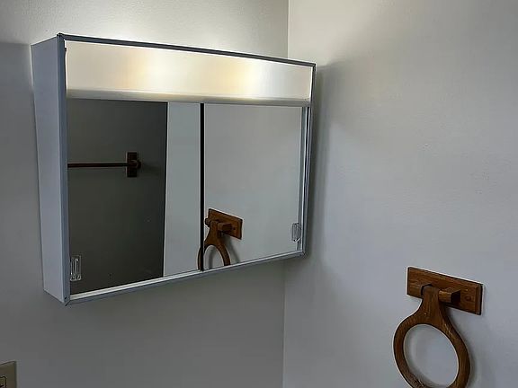 4th image of 2050 Palmer St #2