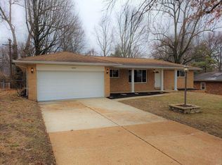 1829 Shardell Dr, Saint Louis, MO 63138