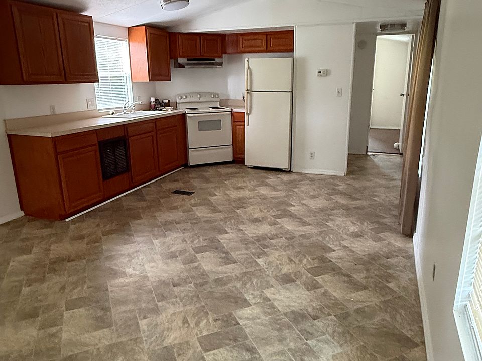 1st image of 5494 110th St