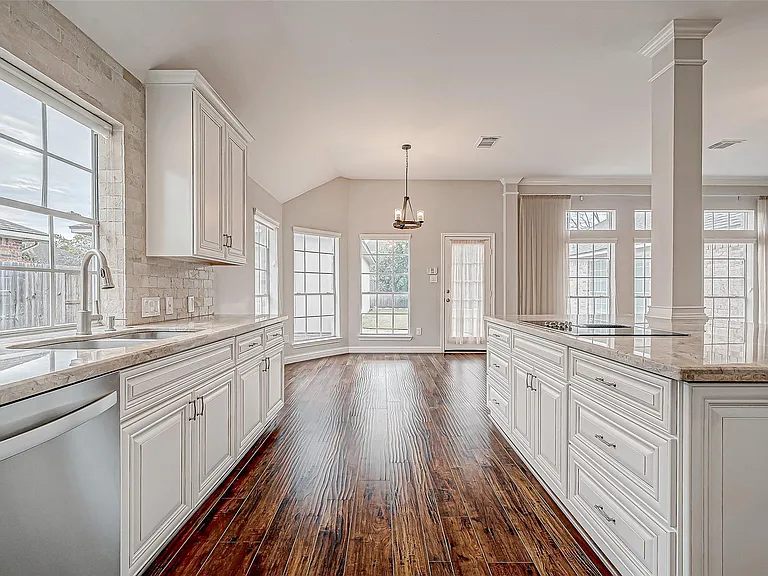 5410 Portage Rock Ln — Photo 19