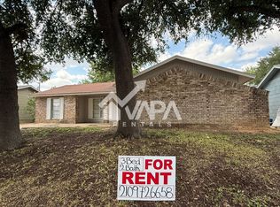 7215 Hickory Grove Dr, San Antonio, TX 78227