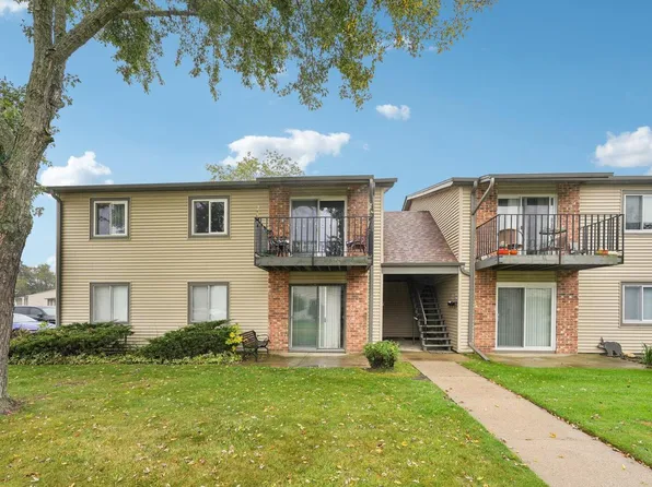 W170N11573 Armada DRIVE #13, Germantown, WI 53022