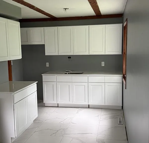 20 Yates St — Photo 2