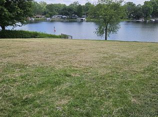 3978 Lamont Dr, Waterford, MI 48329