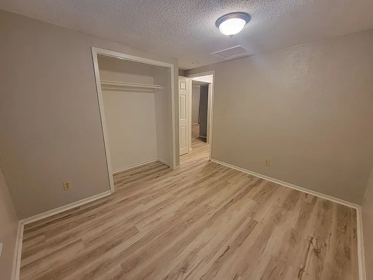 156 Maywood Avenue — Photo 6