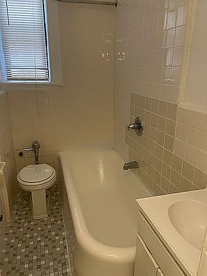 5th image of 8352 Talbot St APT 1C