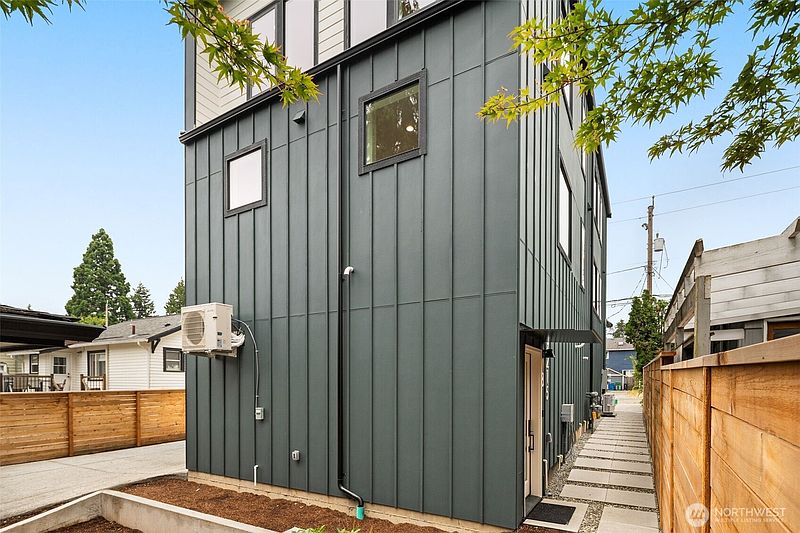 2nd image of 9215 12th Avenue NE #B