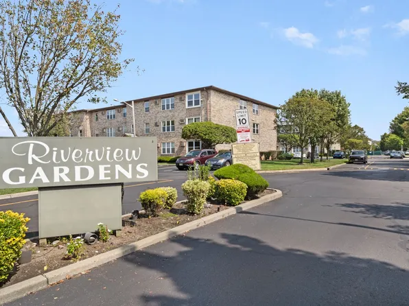 3 Riverview Ct #A3, Secaucus, NJ 07094