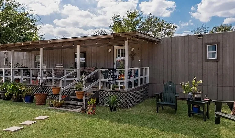 3775 FM 471 N — Photo 10