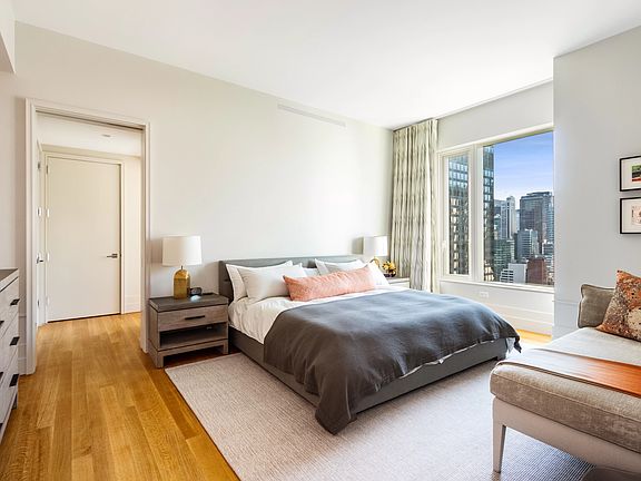 5th image of 252 E 57th St APT 38A