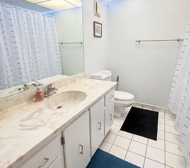 240 Lakeview Dr #212 — Photo 10