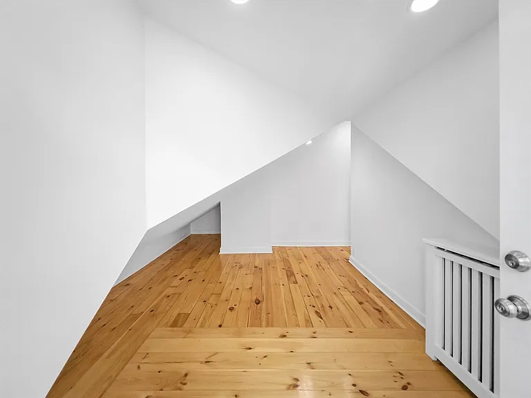 100 Chestnut Ave #3 — Photo 19