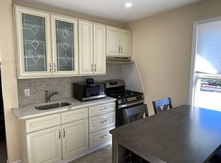 2223 W 5th St #2F, Brooklyn, NY