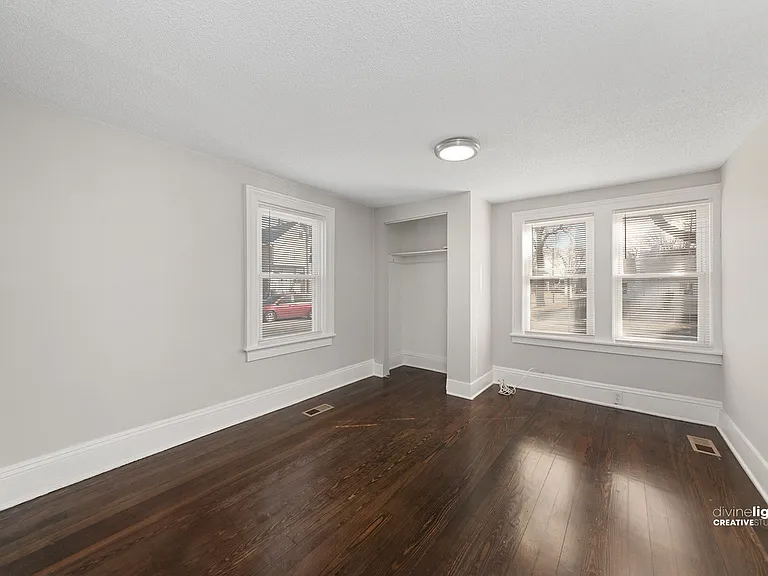 742 E Downer Pl — Photo 4