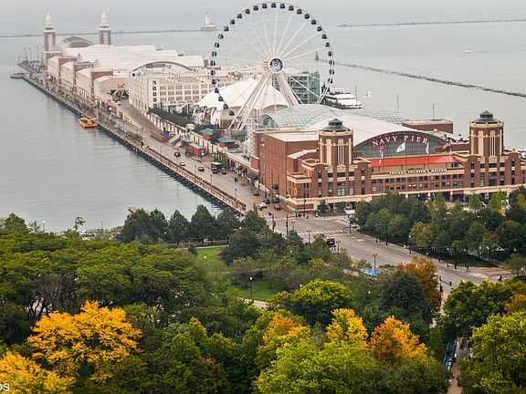 5th image of 600 N Lake Shore Dr APT 1603