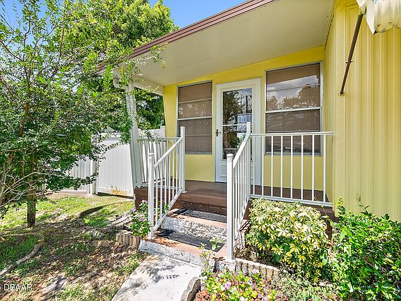 2nd image of 715 Larado Dr