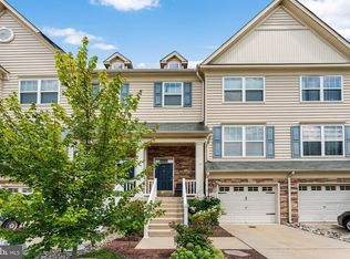 10 Tavern Ln, Sicklerville, NJ 08081
