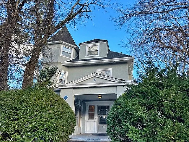 79 Valley Rd #B