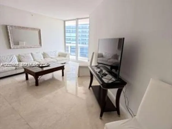 9595 Collins Ave, Surfside, FL