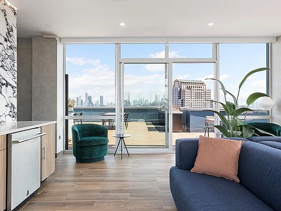 4th image of 41 River Ter APT 3102