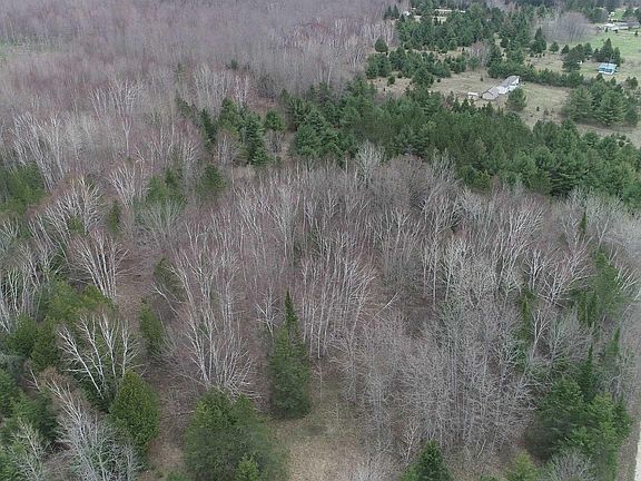 3rd image of 3754 W Quarry Rd
