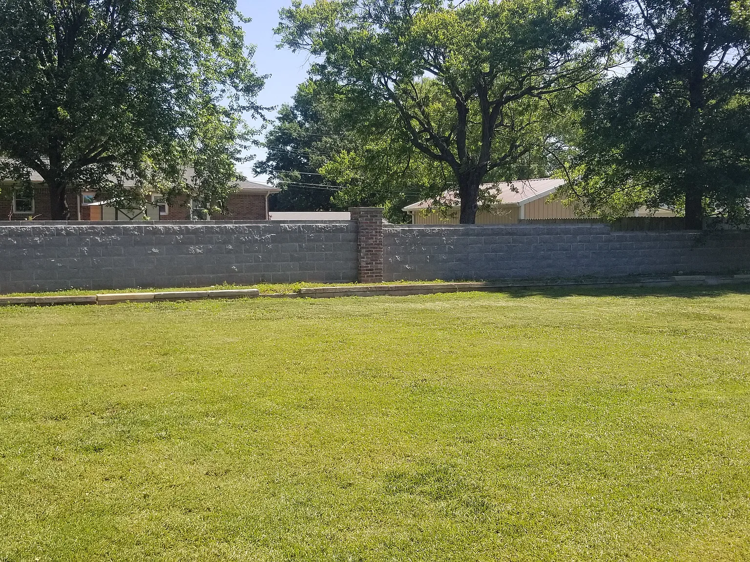 3 bed, 1800 sqft, $2,000 — Photo 3