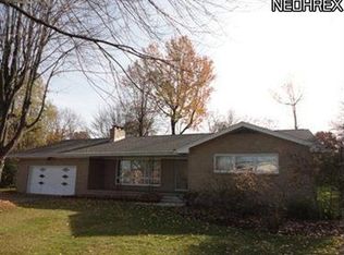 83 Trunko Rd, Akron, OH 44333