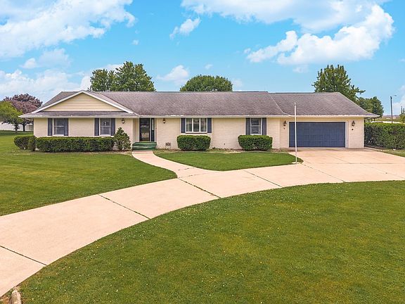 2nd image of 301 Scott Dr