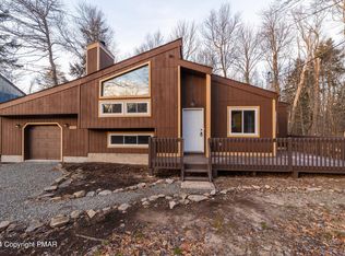 9465 Juniper Dr, Tobyhanna, PA