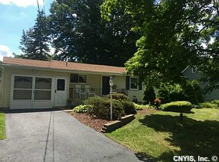 8 Dove Path, Liverpool, NY 13090