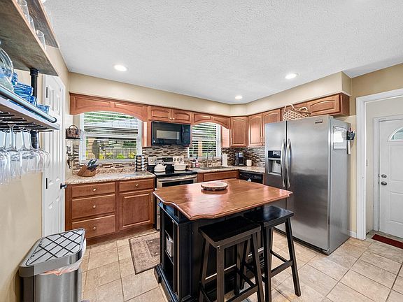 5th image of 1741 Rockne Dr