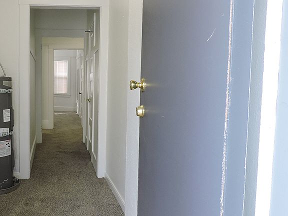 4th image of 928 26th St