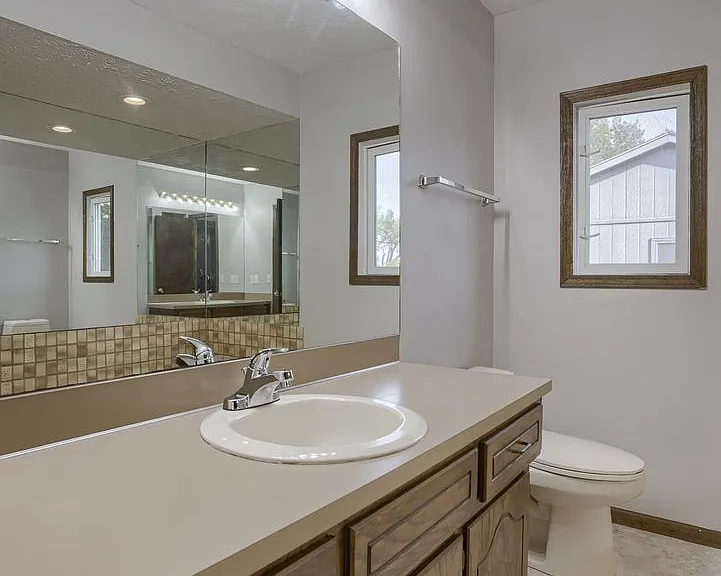 15102 Normandy Blvd — Photo 16