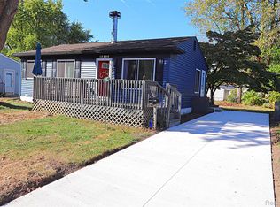 15686 Meadow St, Romulus, MI 48174