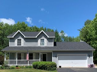 204 Little Oaks Ter, Gansevoort, NY 12831