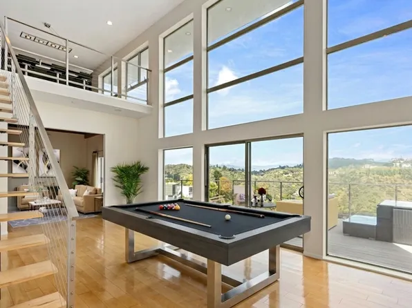 (undisclosed Address), Los Angeles, CA 90046