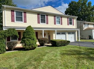 154 Clover Hill Dr, Flanders, NJ 07836