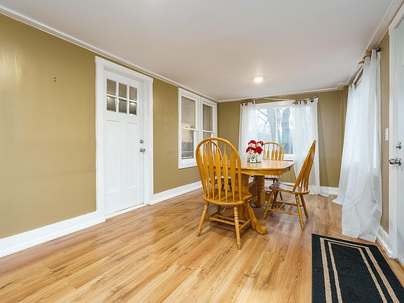 5th image of 6992 Easthill Dr